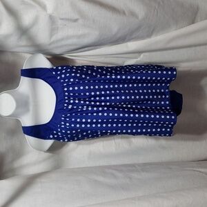 2 Piece SwimSuit. Blue Polka Tankini; Scoop Neckline; Adjustabl Straps.  Size XL
